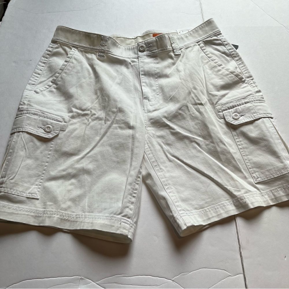 St. John's Bay Men's Cargo Shorts White Size 38 Classic Fit
